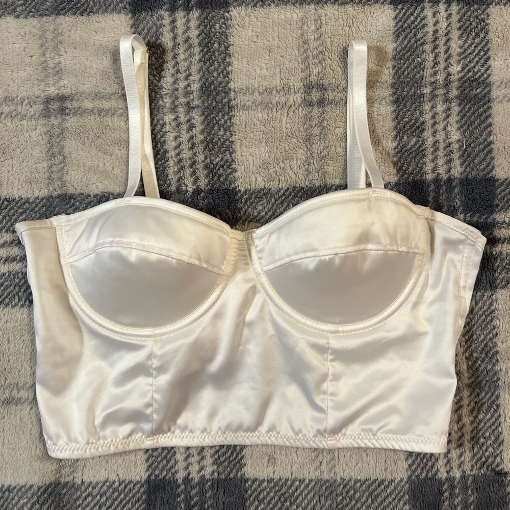 White clasp corset top